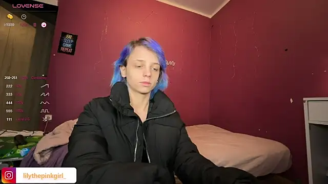 Lilythepinkgirl online show from January 25, 2025, 7:18 pm