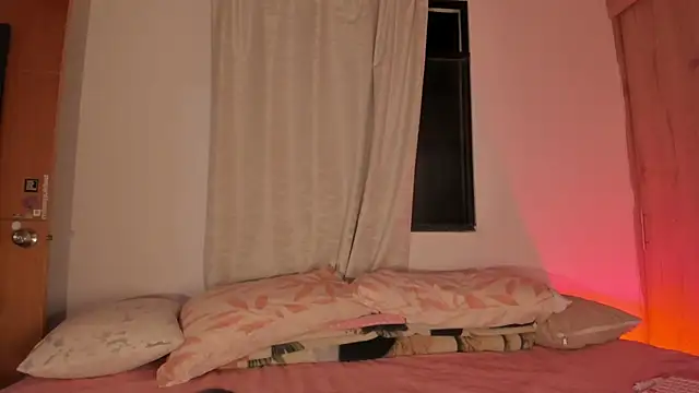 thecurvy girl online show from January 11, 2026, 12:15 am