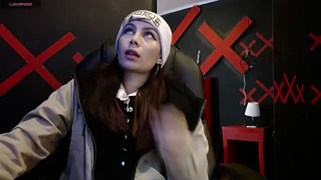  yuyi online show from March 6, 2025, 11:14 am