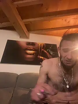 Bigkisslove online show from March 28, 2026, 3:06 am