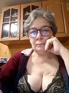 IrinaSweet54 online show from October 9, 2025, 7:39 am