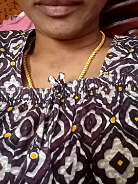 Ambika01 online show from November 6, 2025, 4:35 am