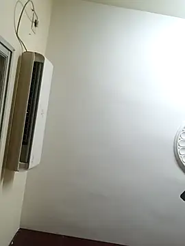 Ambika01 online show from November 16, 2025, 1:49 pm