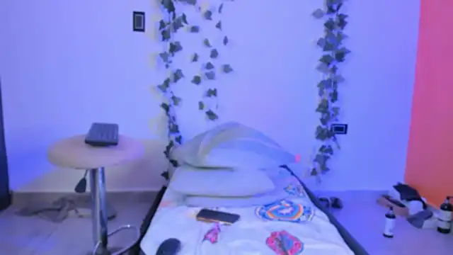 Cataleya19   online show from February 25, 2026, 10:03 am