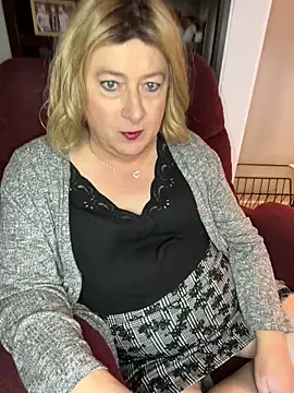 BookBabe27 online show from December 2, 2024, 4:09 am