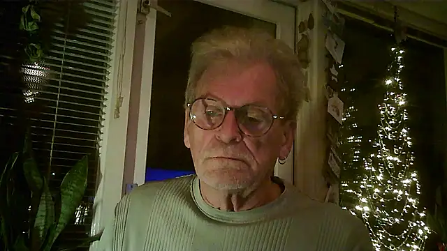 JanidGrunn online show from January 8, 2026, 7:27 pm
