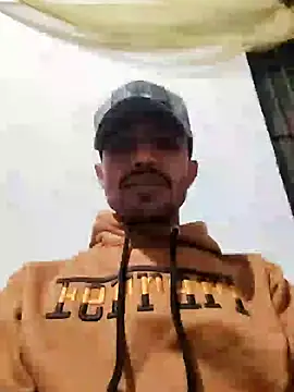 MDROBEL007 online show from January 3, 2025, 1:14 pm