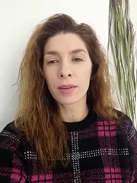 Snapshot of YourSuperModel chatting on November 10, 2025, 5:28 am YourSuperModel online show from November 10, 2025, 5:28 am