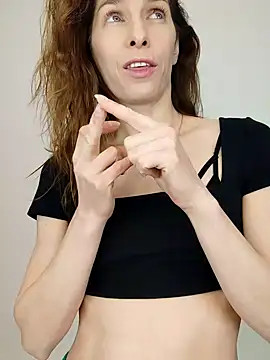 Snapshot of YourSuperModel chatting on December 20, 2025, 2:24 pm YourSuperModel online show from December 20, 2025, 2:24 pm