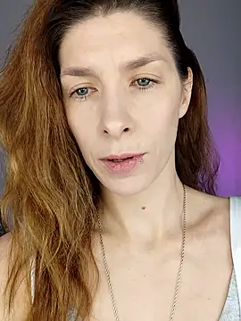 Snapshot of YourSuperModel chatting on January 8, 2026, 7:43 am YourSuperModel online show from January 8, 2026, 7:43 am