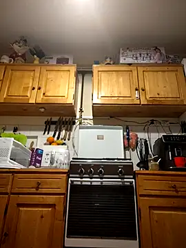 intx800 online show from March 20, 2025, 3:13 am