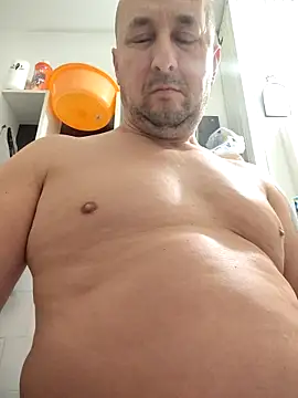 intx800 online show from October 8, 2025, 2:20 am