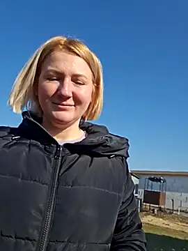 -Schweppes- online show from February 24, 2025, 10:15 am