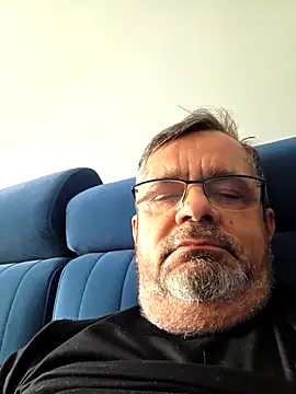 axecoman60 online show from February 22, 2026, 11:31 am