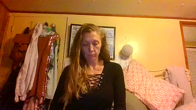 raybo715 online show from June 21, 2026, 4:26 am