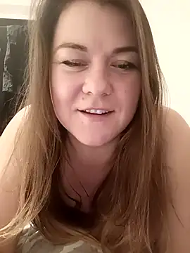 LunikaLunaX online show from January 11, 2026, 9:53 pm