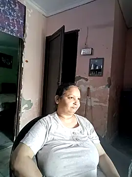 Kavya kapoor online show from April 12, 2026, 4:06 am