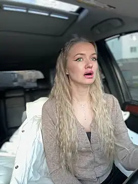 Devill Angel  online show from November 14, 2025, 8:02 am