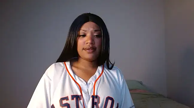 thekelliecapri online show from January 26, 2025, 7:10 am