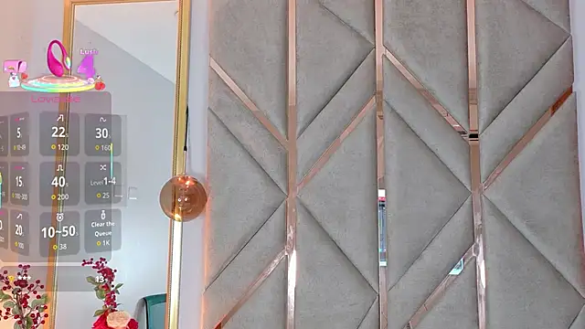 Lola King online show from December 15, 2025, 1:21 am