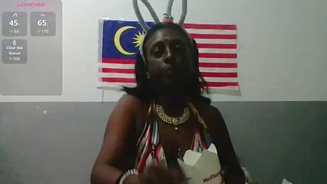 mamakarma1403 online show from February 10, 2026, 2:43 pm