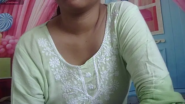 Preeti-Sexy online show from June 12, 2026, 7:51 am