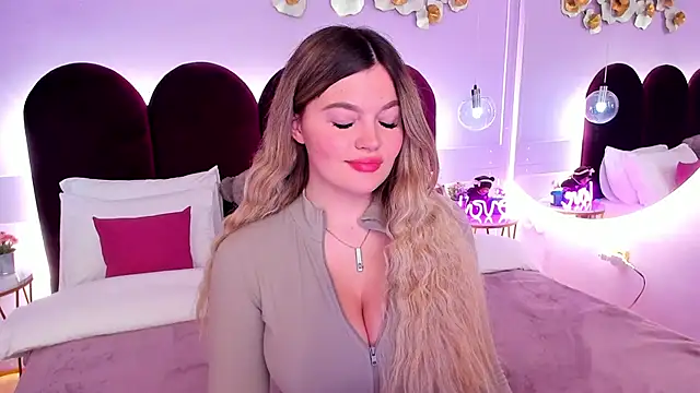 ZaraBloom online show from March 11, 2026, 4:02 pm