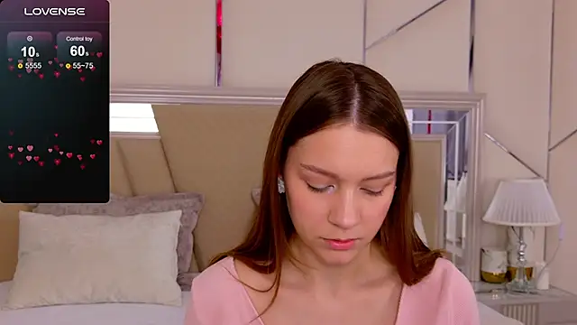 AliceBrayan online show from February 17, 2025, 8:19 am