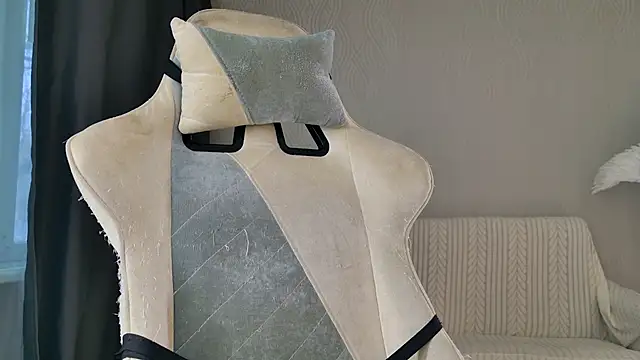 Miss Mia Murr online show from March 20, 2026, 4:28 am