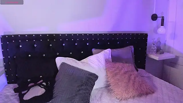 Ghosty Doll online show from September 20, 2025, 6:20 pm