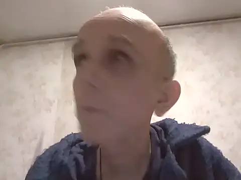 mariusica1xh online show from December 15, 2025, 12:15 am