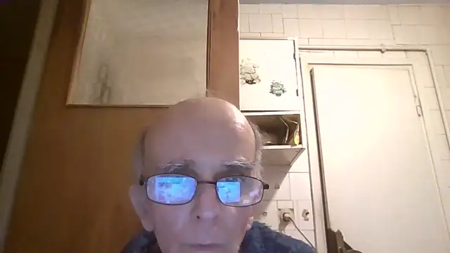 mariusica1xh online show from April 1, 2026, 7:00 pm