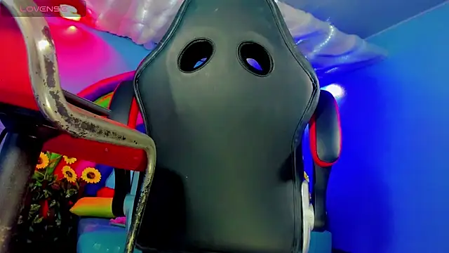 Snapshot of nicol_gill_ chatting on December 9, 2024, 11:58 am nicol gill online show from December 9, 2024, 11:58 am