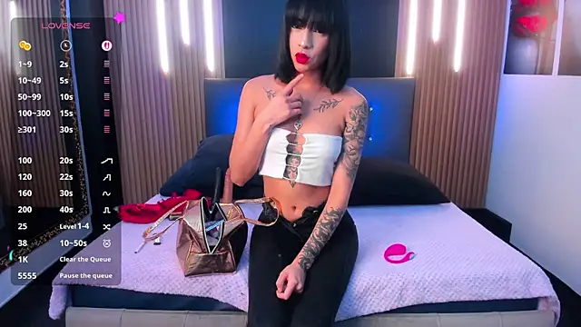 Venus medussa online show from November 13, 2025, 2:54 am