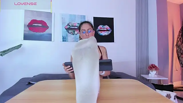 Angela donnato online show from September 21, 2025, 3:30 am