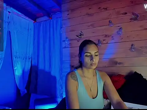 mykaelahoney online show from October 24, 2025, 12:52 am