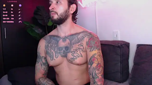 Snapshot of marco_allison43 chatting on November 1, 2025, 8:22 pm marco allison43 online show from November 1, 2025, 8:22 pm