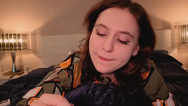 Diana Flower online show from November 2, 2025, 2:47 am