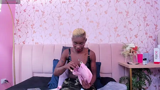 amber-hill online show from February 4, 2026, 7:20 pm