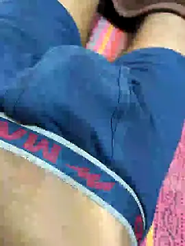 Snapshot of Yours_daddy6728 chatting on January 7, 2025, 8:34 am Yours daddy6728 online show from January 7, 2025, 8:34 am