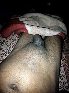 Snapshot of Yours_daddy6728 chatting on February 8, 2025, 9:04 pm Yours daddy6728 online show from February 8, 2025, 9:04 pm