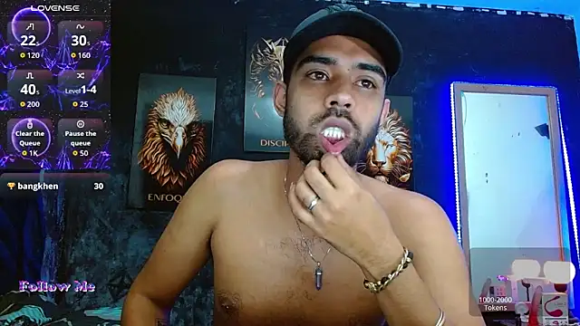 ryanse hot online show from October 24, 2025, 7:10 pm