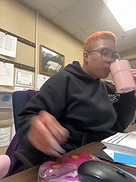 SexyHoneyRedd online show from January 31, 2025, 3:11 pm