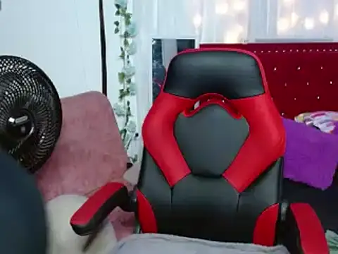 helenca43 online show from March 1, 2025, 1:22 am