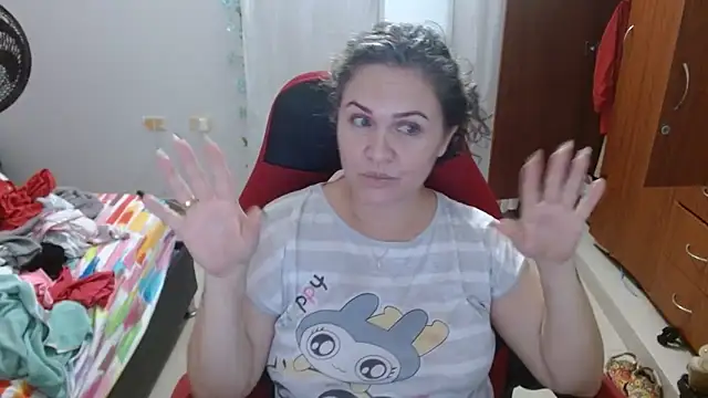 helenca43 online show from September 12, 2025, 12:11 am