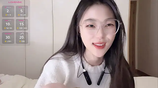 Sweet-Angel999 online show from February 15, 2025, 6:33 pm