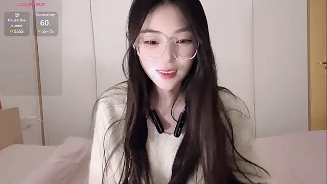 Sweet-Angel999 online show from March 1, 2025, 6:11 pm