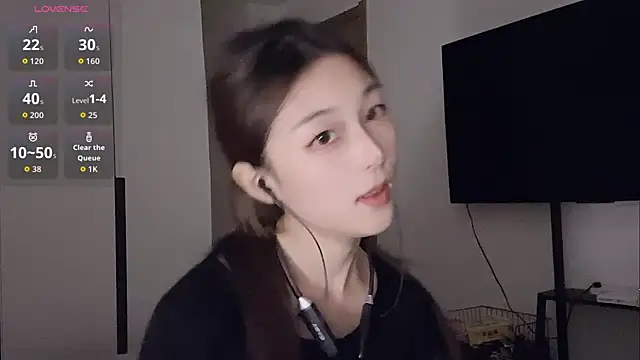 Sweet-Angel999 online show from September 18, 2025, 7:27 pm