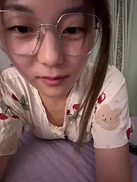 Snapshot of Sweet-Angel999 chatting on June 5, 2026, 3:40 pm Sweet-Angel999 online show from June 5, 2026, 3:40 pm