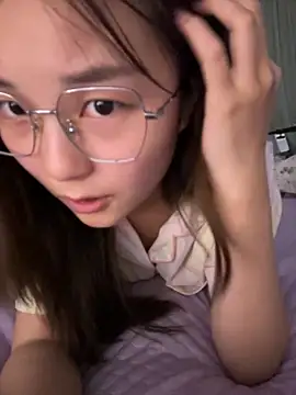 Snapshot of Sweet-Angel999 chatting on June 13, 2026, 3:43 pm Sweet-Angel999 online show from June 13, 2026, 3:43 pm